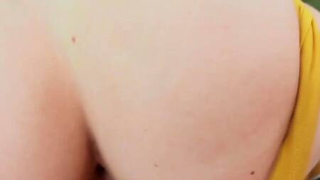 Сфоткал попку красивой блондинки и трахнул её на тренировке