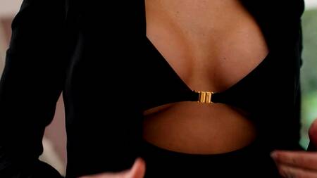 Вот почему начальница такая сука - её давно никто не ебал